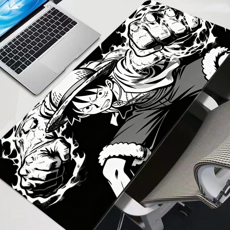 لوحة ماوس باللونين الأبيض والأ - مراجعة Gaming Accessories For Gaming Laptop وسعره